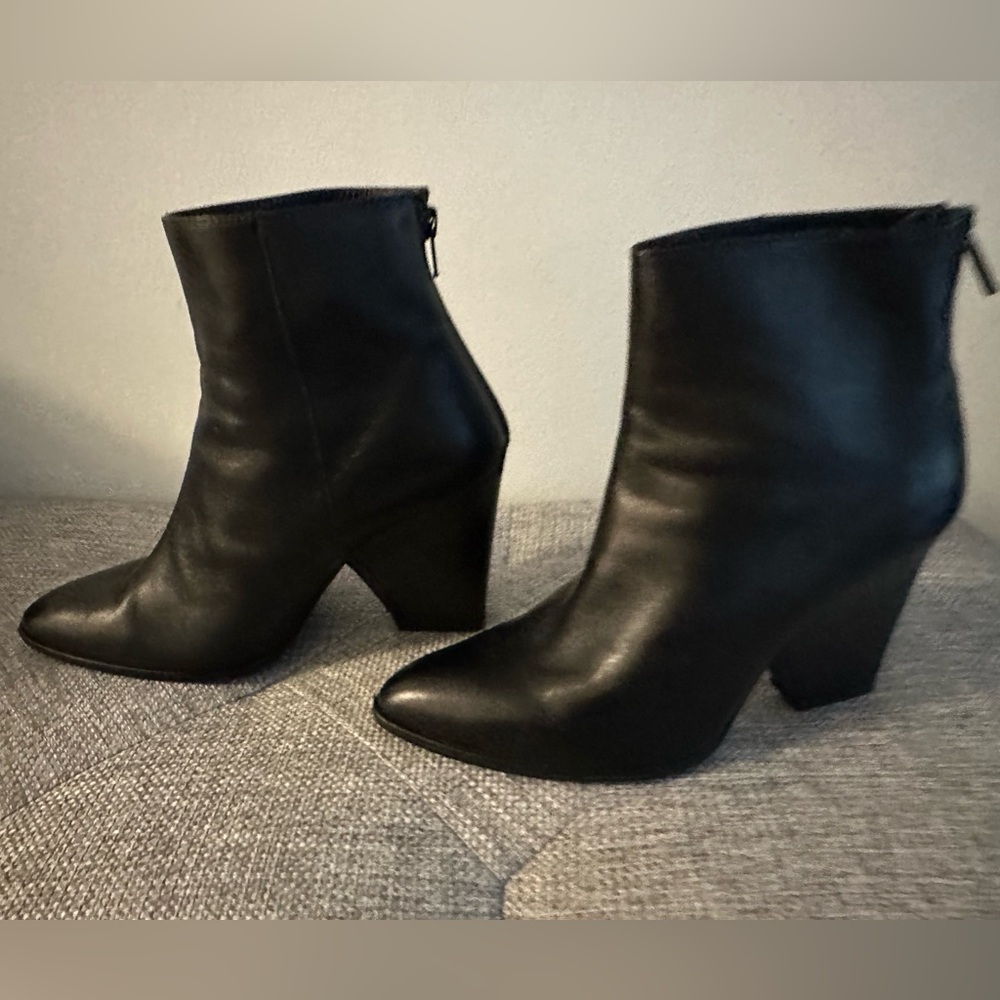 Stuart Weitzman Ankle Boots